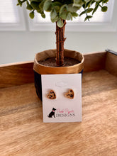 Load image into Gallery viewer, Mini Heart Stud Earrings
